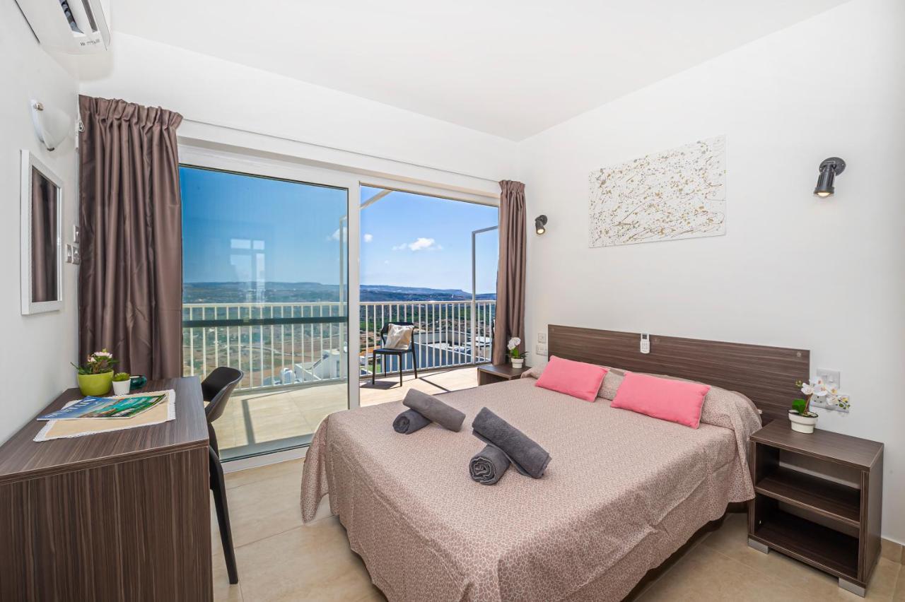 Summer Breeze Penthouse With Private Hot Tub & Terrace With Panoramic Views, By Getawaysmalta Меллиеха Экстерьер фото
