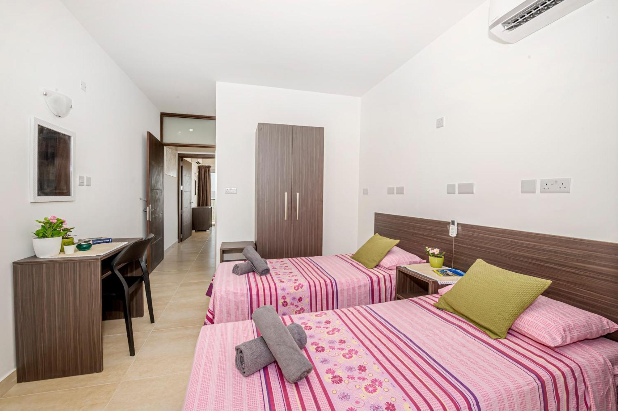 Summer Breeze Penthouse With Private Hot Tub & Terrace With Panoramic Views, By Getawaysmalta Меллиеха Экстерьер фото